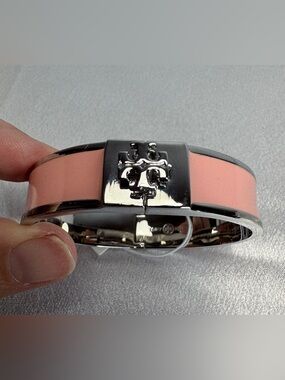NWT Tory Burch Kira LOGO Pink and Silver Bangle Bracelet Size 6.5”
